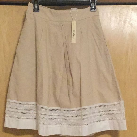 Esley Dresses & Skirts - Esley skirt with pockets lace